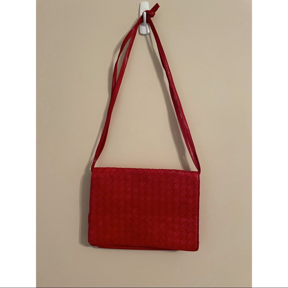 Vintage Bottega Veneta Woven Crossbody 👜